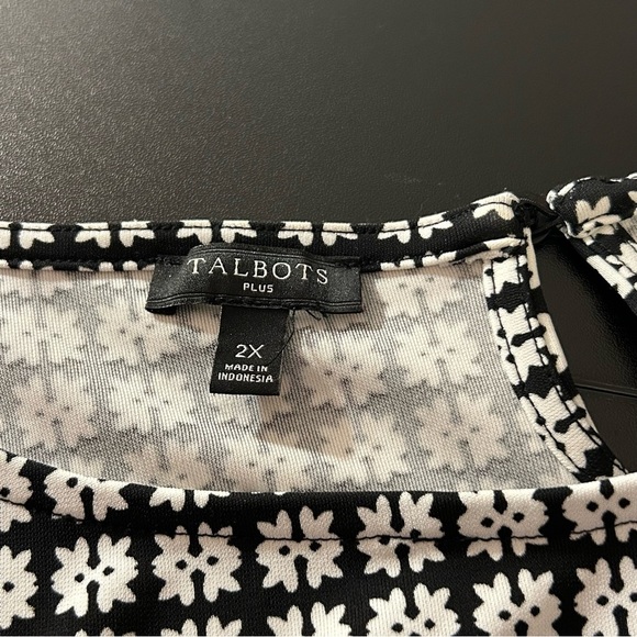 Talbots Plus Woman's Top Shirt Blouse 3/4 Sleeves Split Hem Black White Sz 2X - Picture 3 of 7